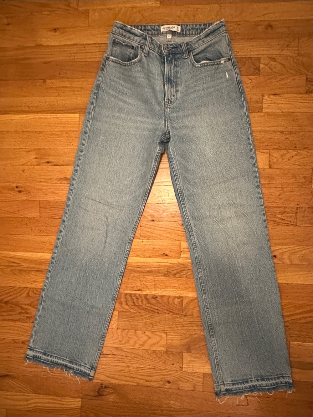 Abercrombie & Fitch Light Blue Curve Love 28 Long Jeans